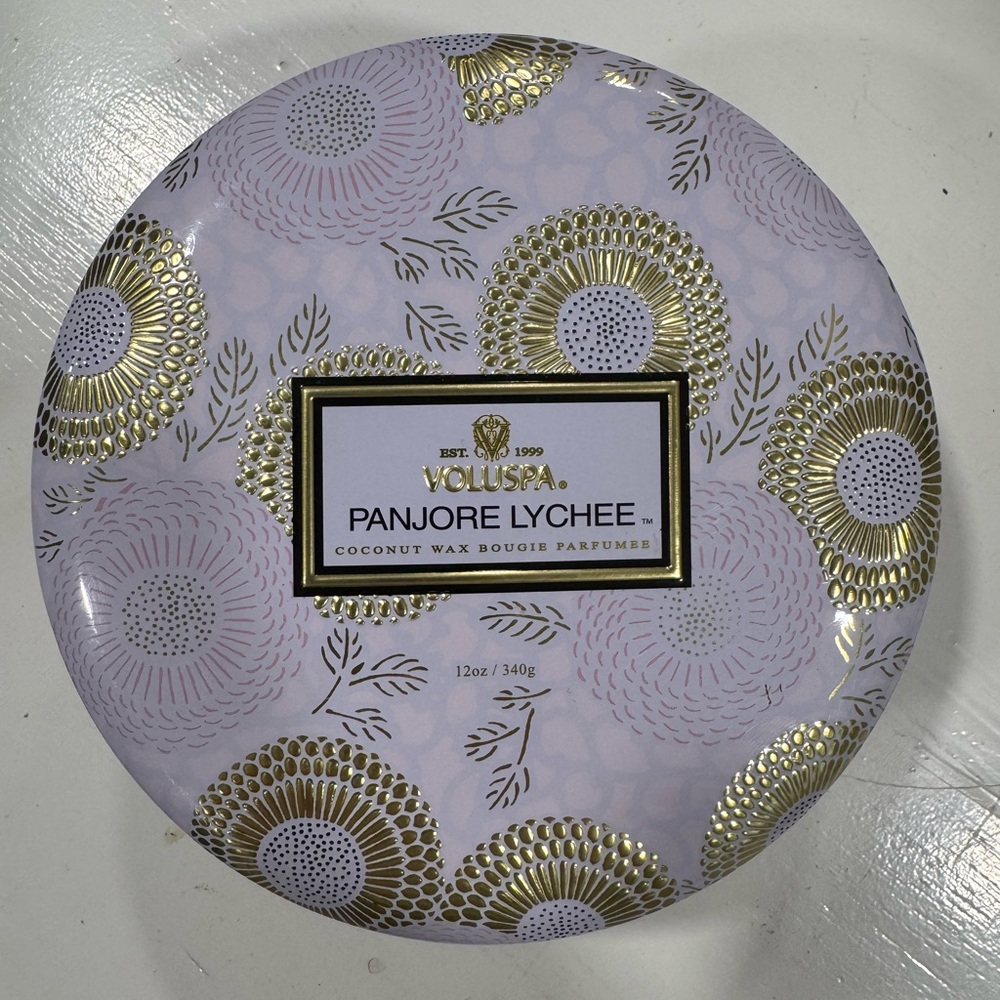 Voluspa Panjore Lychee Candle - Pink and Gold